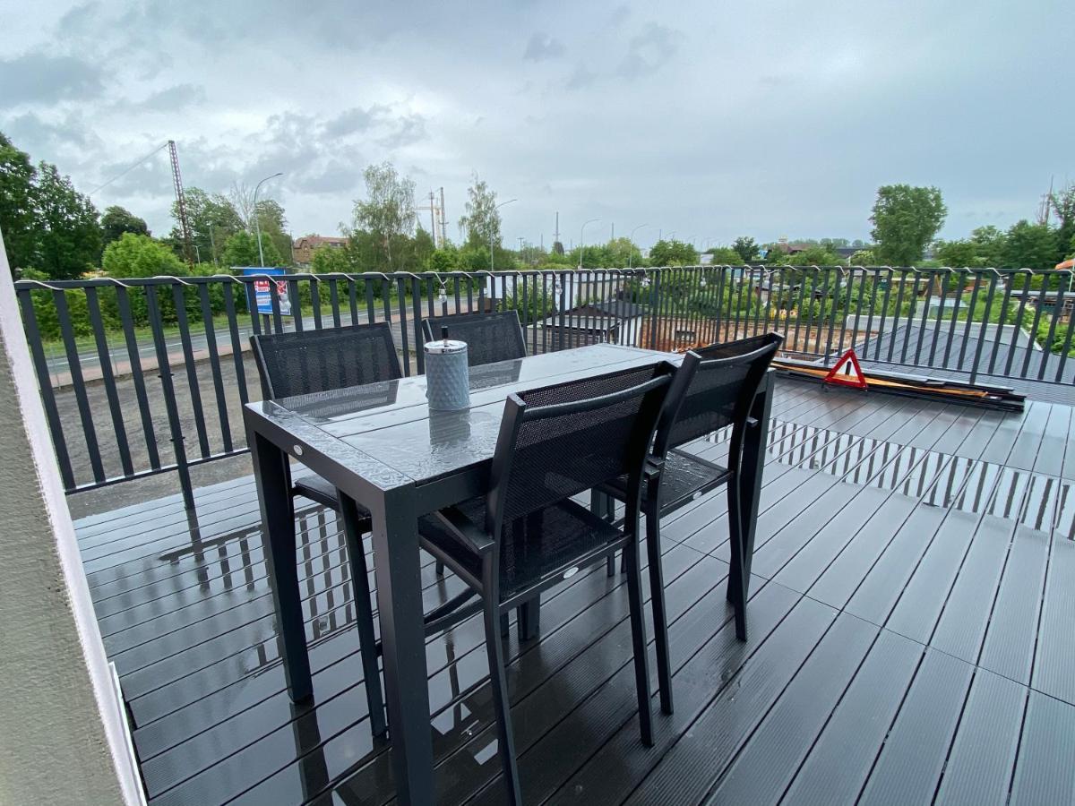 2 Raum Apartment Mit Terrasse, Hell Und Stilvoll Borna Exteriér fotografie