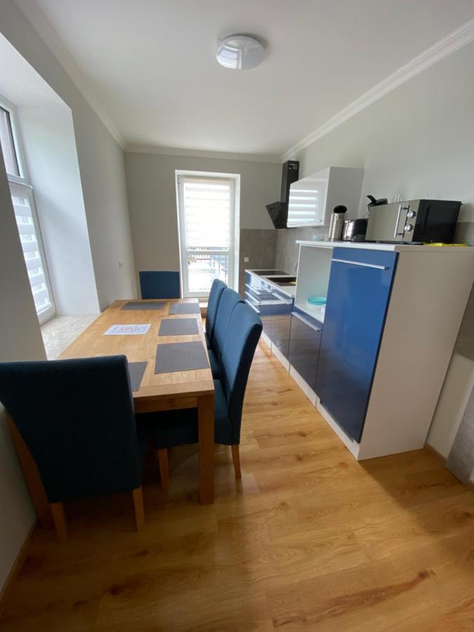 2 Raum Apartment Mit Terrasse, Hell Und Stilvoll Borna Exteriér fotografie